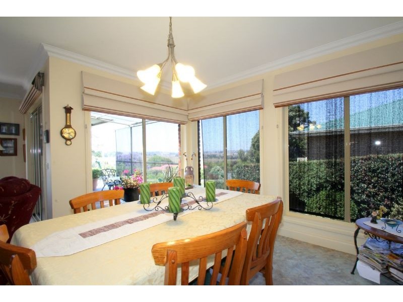 21 Norview Drive, Leongatha VIC 3953