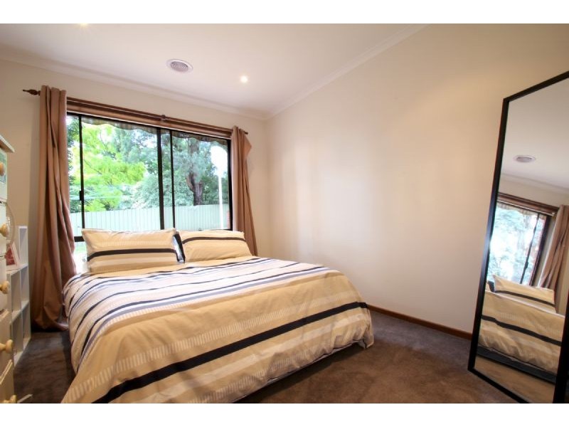 2 James Court, Leongatha VIC 3953