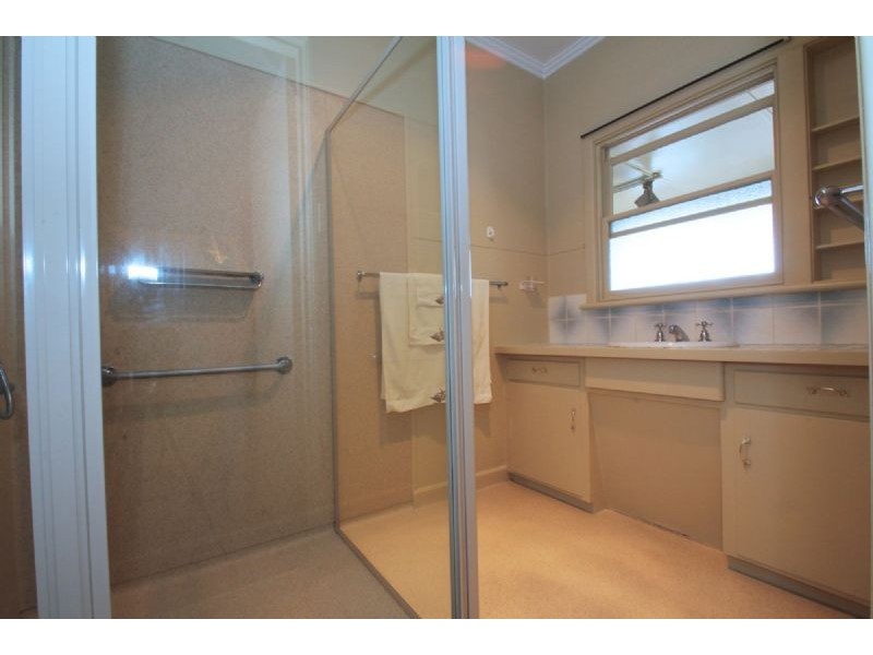 13 Blair Crescent, Leongatha VIC 3953