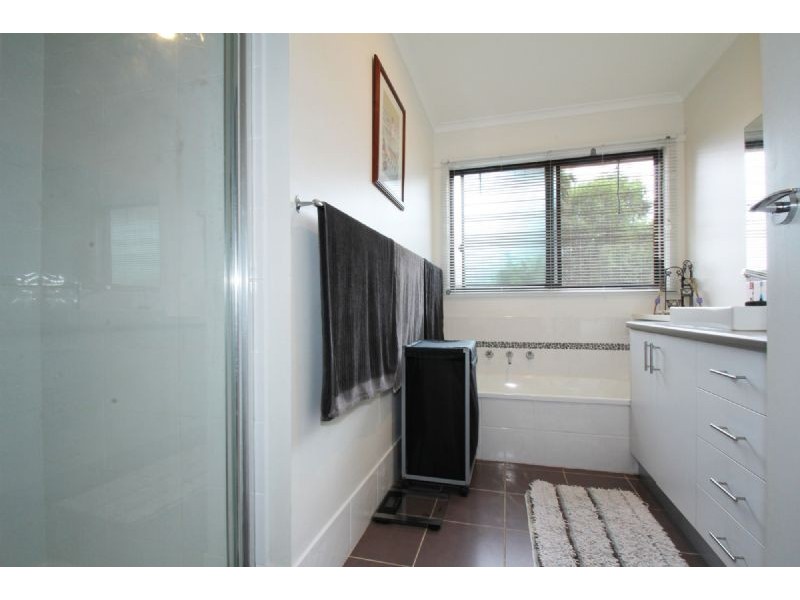 7 Chamberlain Drive, Leongatha VIC 3953