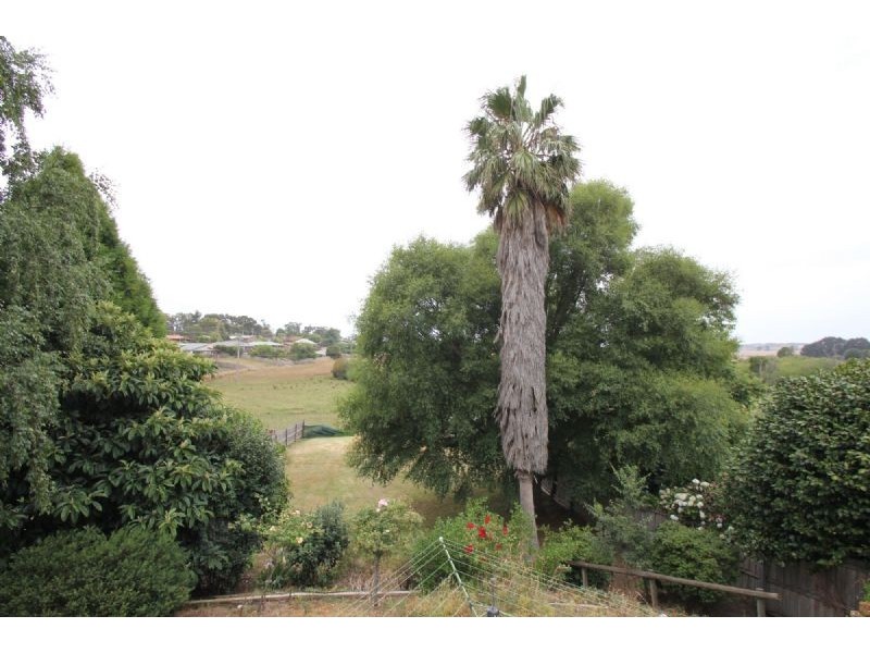 7 Chamberlain Drive, Leongatha VIC 3953