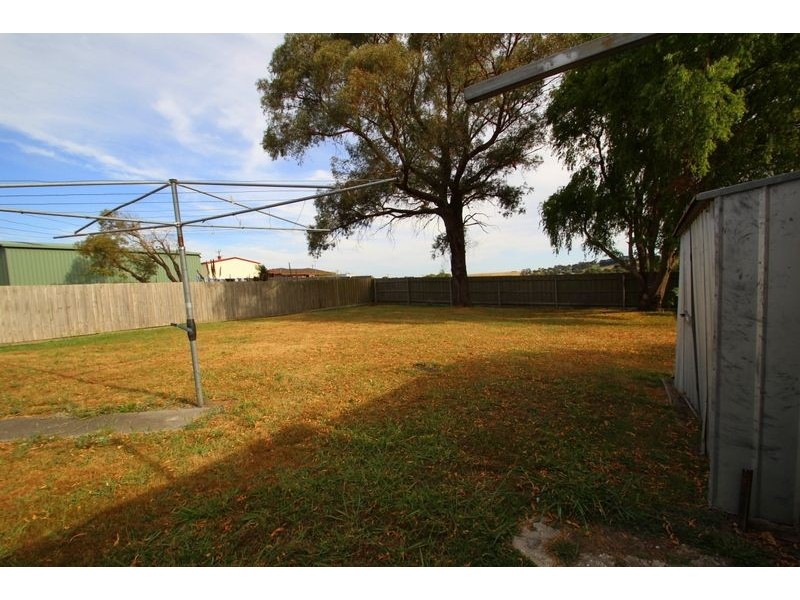 3 MacQueen Avenue, Korumburra VIC 3950