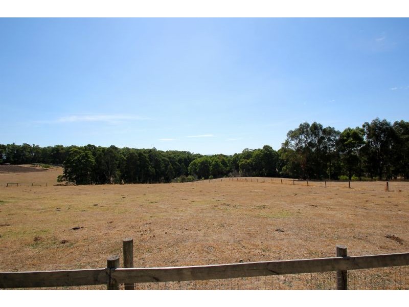 330 Leongatha North Road, Leongatha North VIC 3953