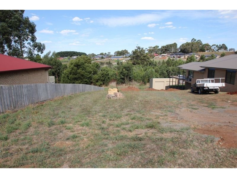 7 Eden Crescent, Leongatha VIC 3953