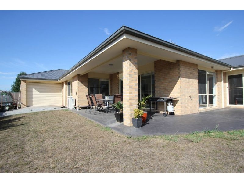 23 Parkside Close, Leongatha VIC 3953