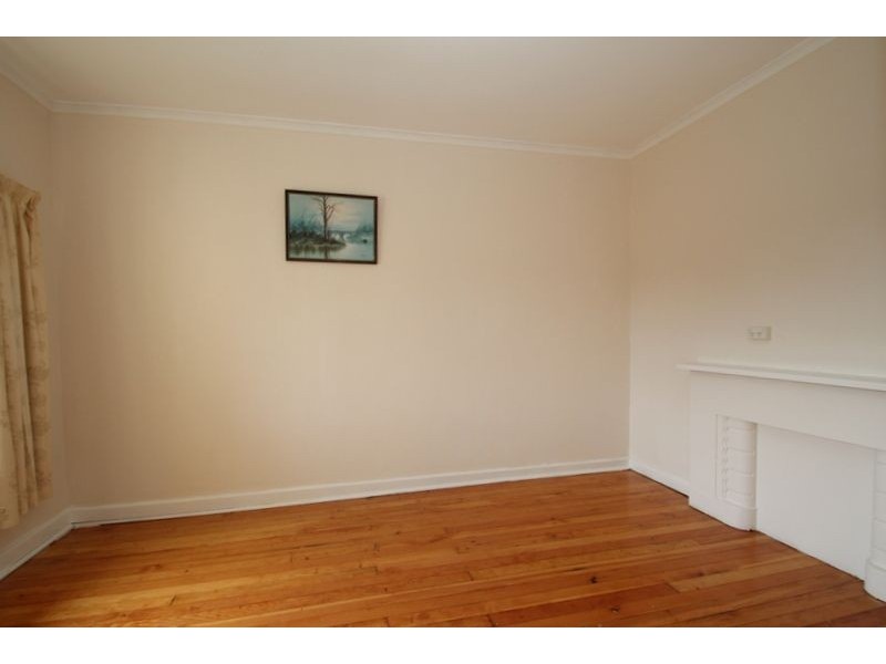 16 Bourke Street, Korumburra VIC 3950