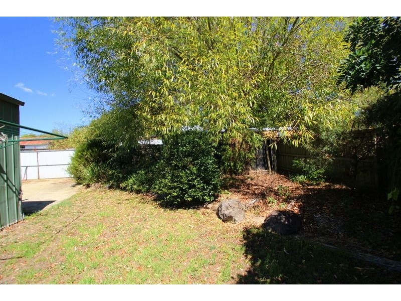 24 Victoria Street, Loch VIC 3945