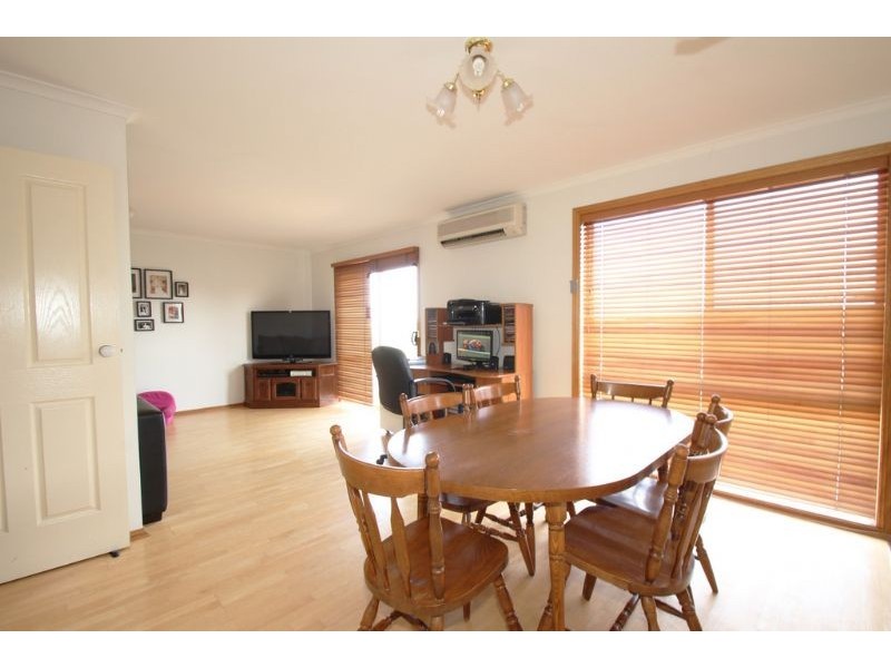 11 Warralong Court, Leongatha VIC 3953