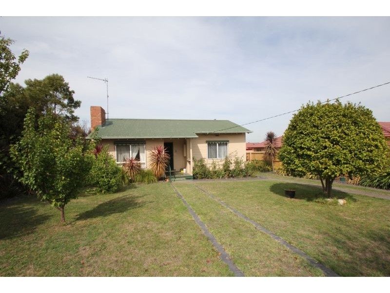 6 Owen Street, Leongatha VIC 3953