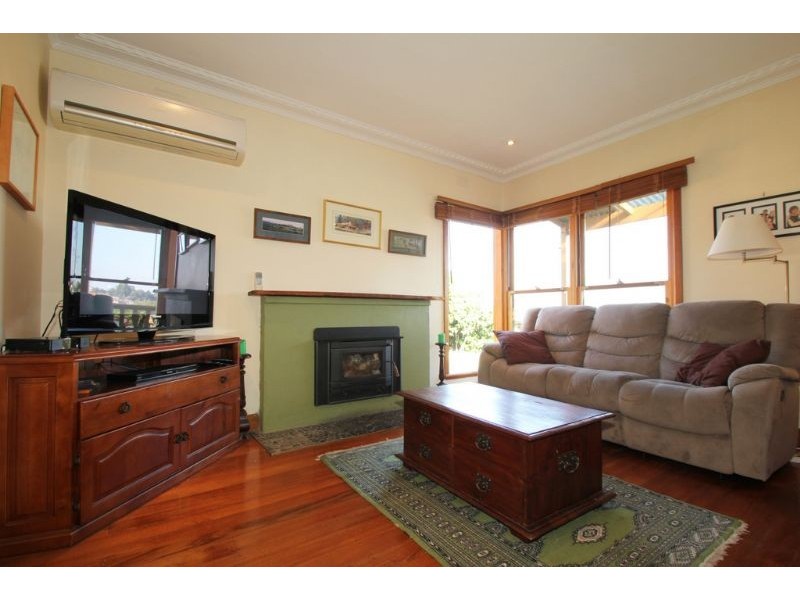 10 Blair Crescent, Leongatha VIC 3953