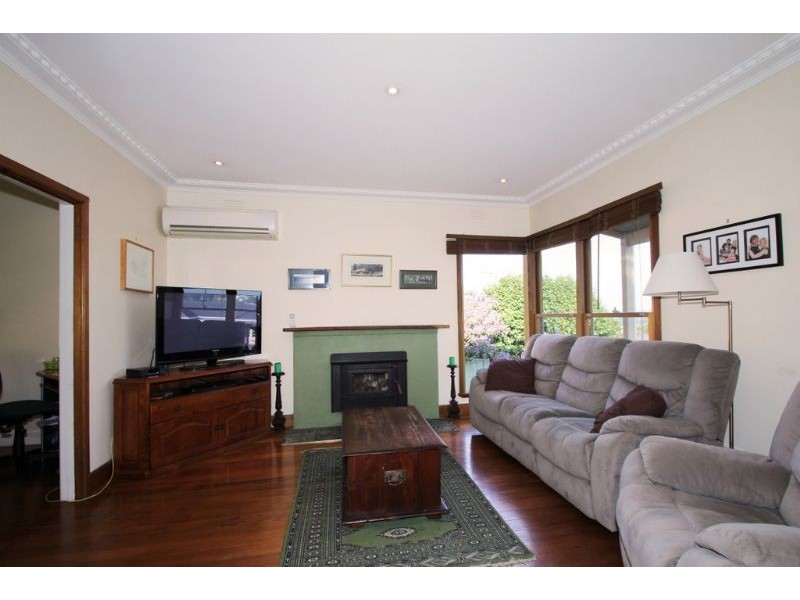 10 Blair Crescent, Leongatha VIC 3953