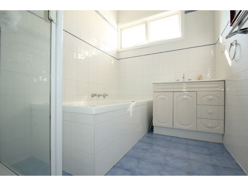 10 Blair Crescent, Leongatha VIC 3953