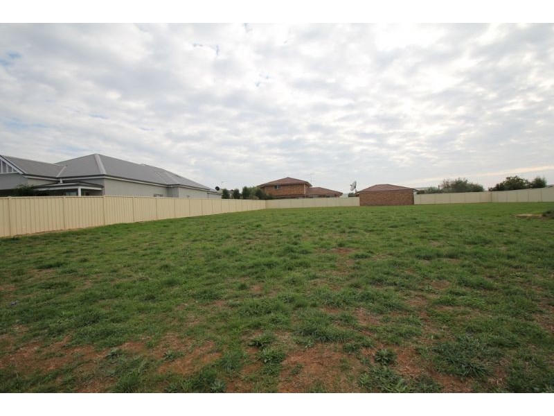6 Arcadia Crescent, Leongatha VIC 3953