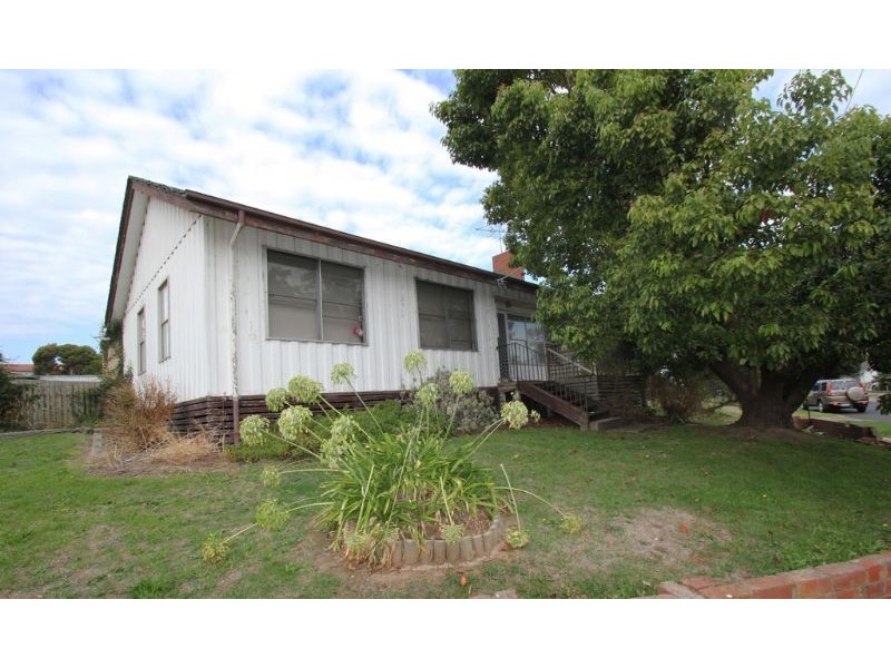 5 Bate Street, Leongatha VIC 3953