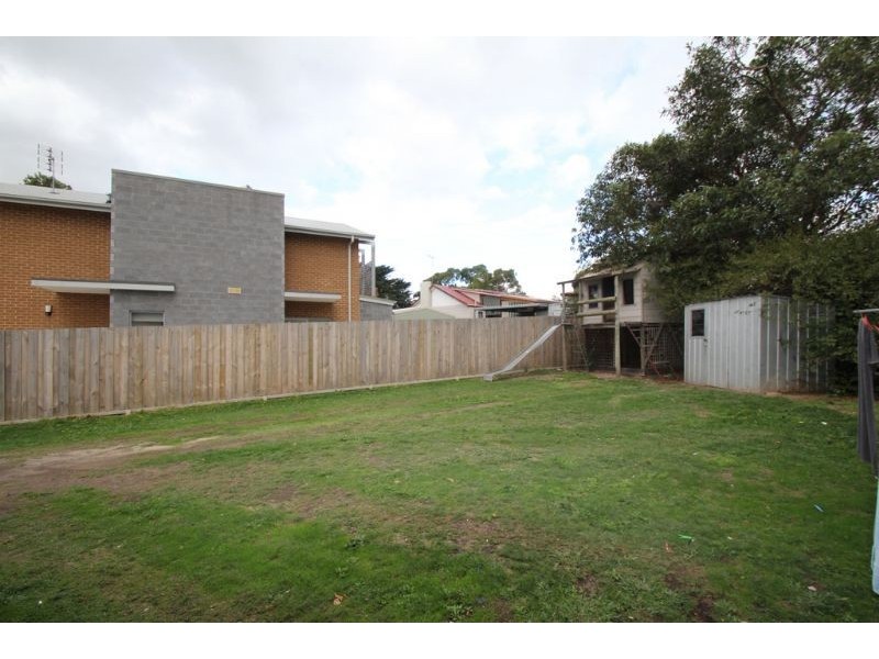 5 Bate Street, Leongatha VIC 3953
