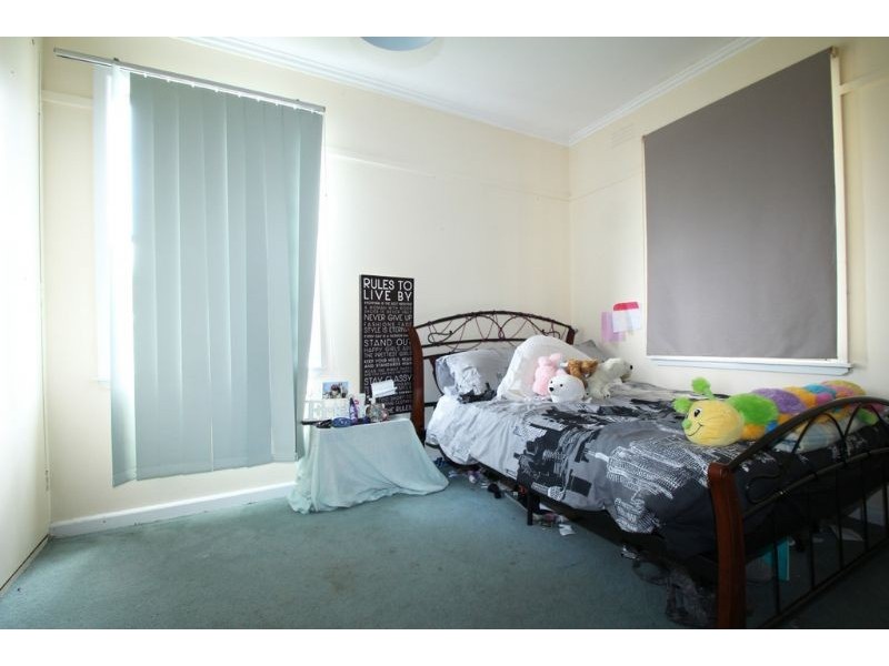 5 Bate Street, Leongatha VIC 3953