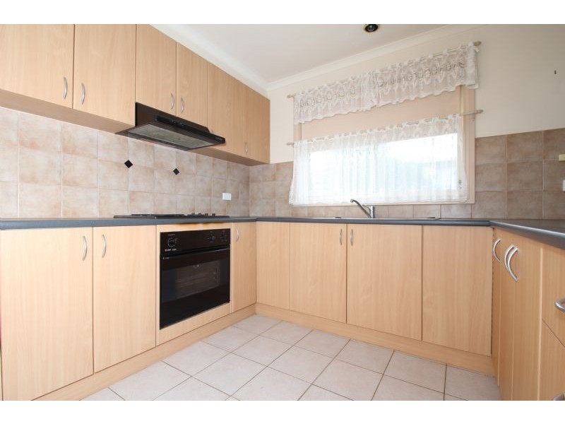 2/24A Bellingham Street, Leongatha VIC 3953