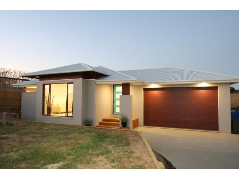 6 Eccles Way, Leongatha VIC 3953