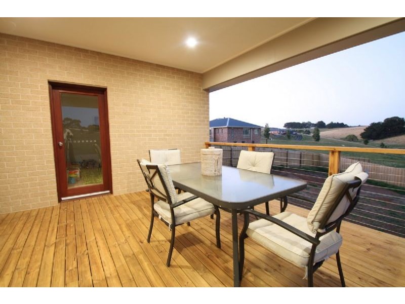6 Eccles Way, Leongatha VIC 3953