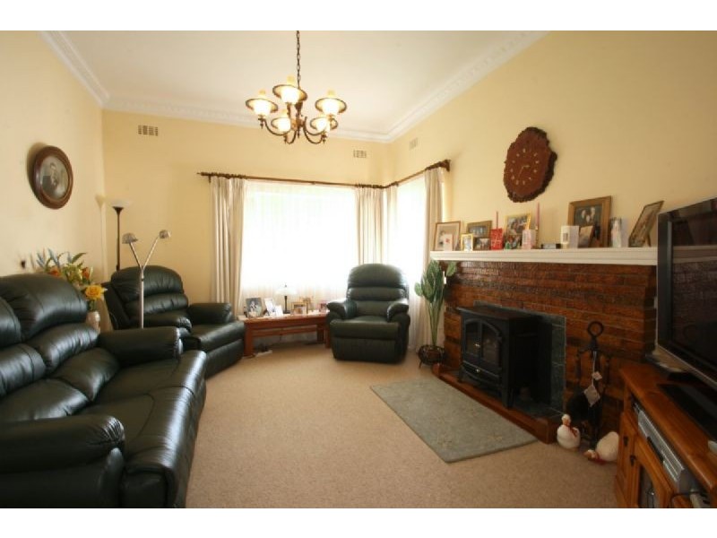 13 Watt Street, Leongatha VIC 3953