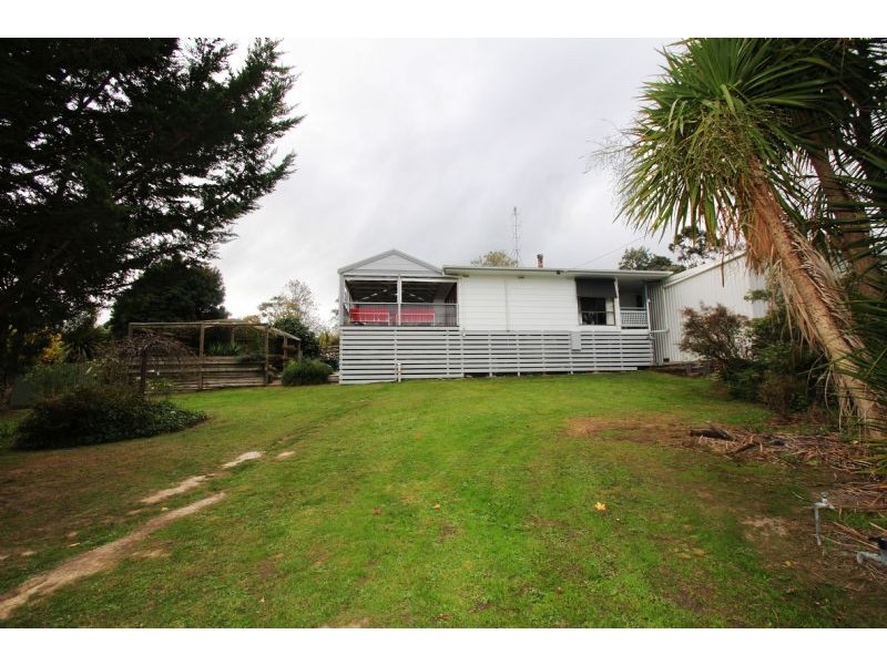 3 Edwards Street, Meeniyan VIC 3956