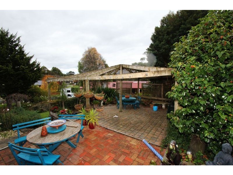 3 Edwards Street, Meeniyan VIC 3956