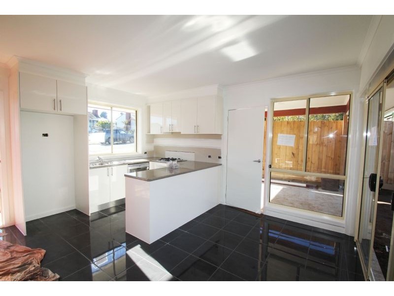 1/4 Owen Street, Leongatha VIC 3953