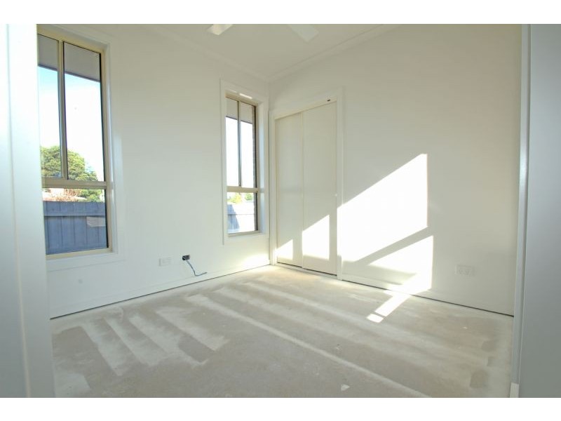 1/4 Owen Street, Leongatha VIC 3953