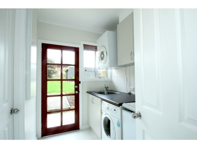 42 Campbell Street, Meeniyan VIC 3956