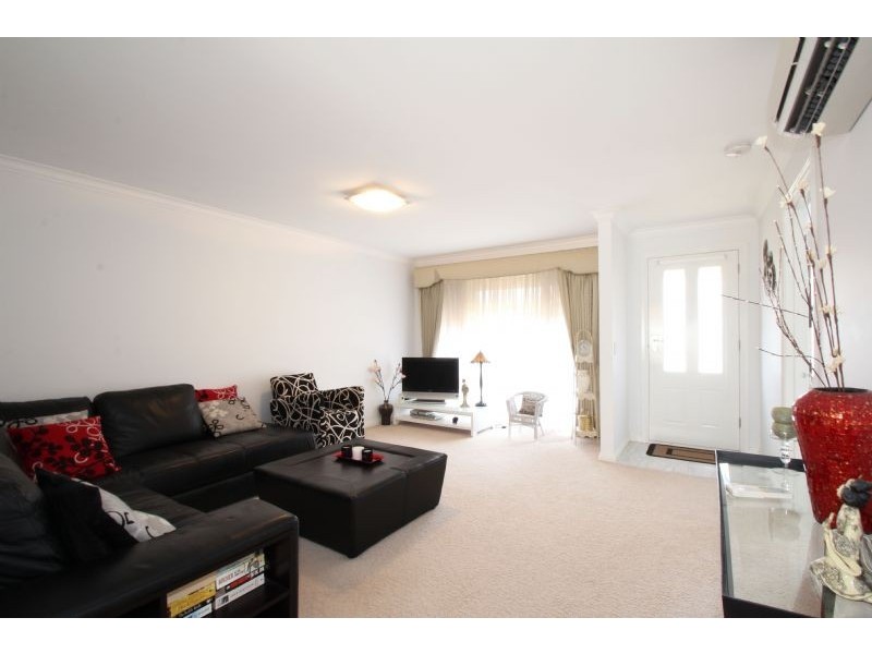 8/17 McDonald Street, Leongatha VIC 3953