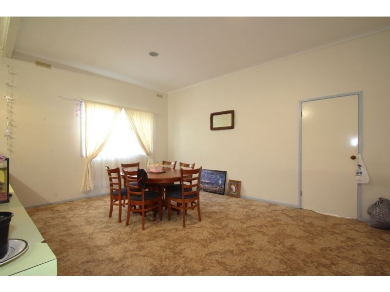 17 Young Street, Leongatha VIC 3953