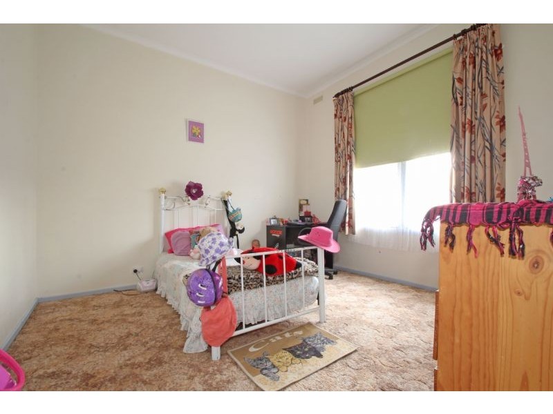 17 Young Street, Leongatha VIC 3953