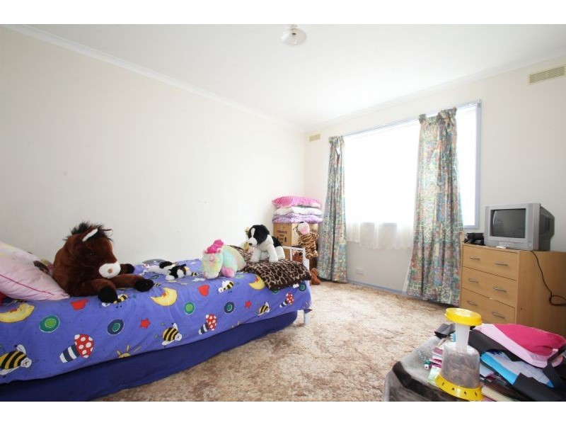 17 Young Street, Leongatha VIC 3953