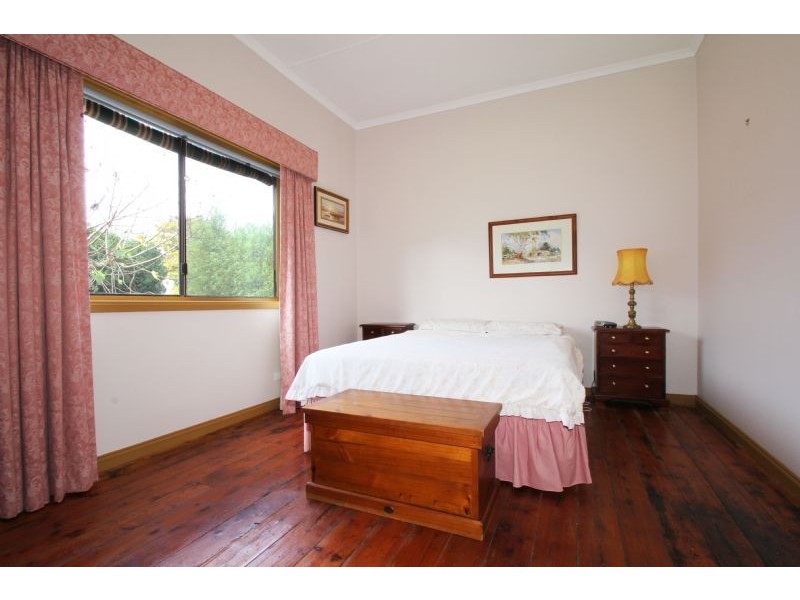 24 Young Street, Leongatha VIC 3953