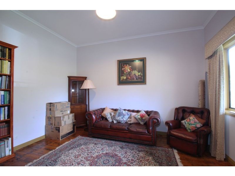 24 Young Street, Leongatha VIC 3953