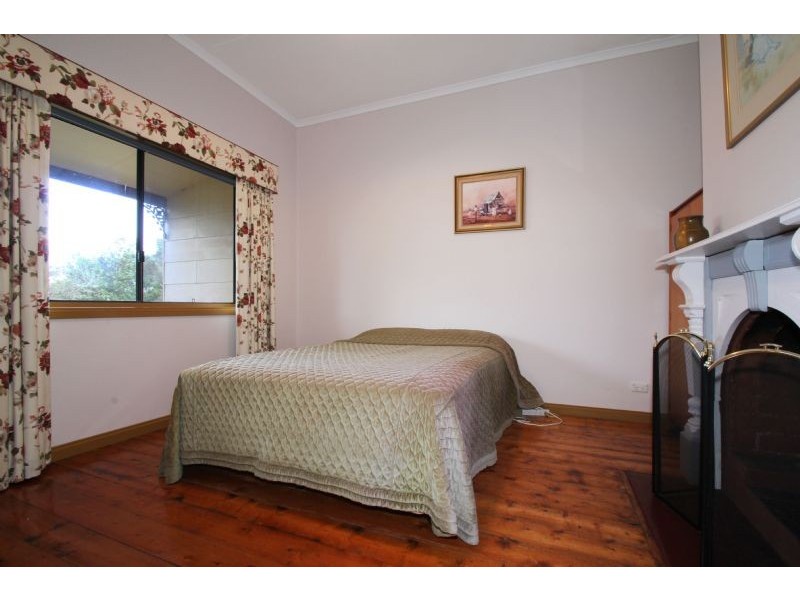 24 Young Street, Leongatha VIC 3953