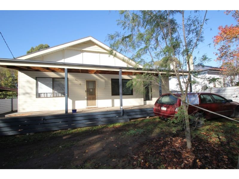 4 Yarragon Road, Leongatha VIC 3953