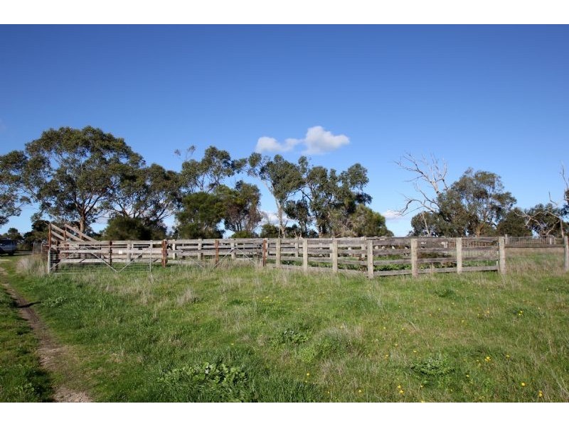 6855 Bass Highway, Inverloch VIC 3996