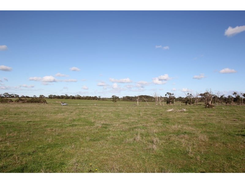 6855 Bass Highway, Inverloch VIC 3996