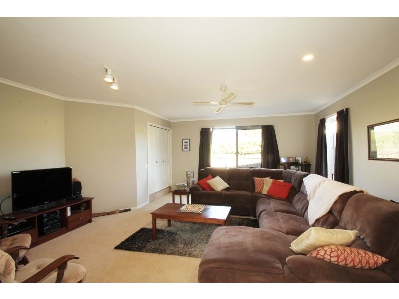 4 Clinton Court, Leongatha VIC 3953