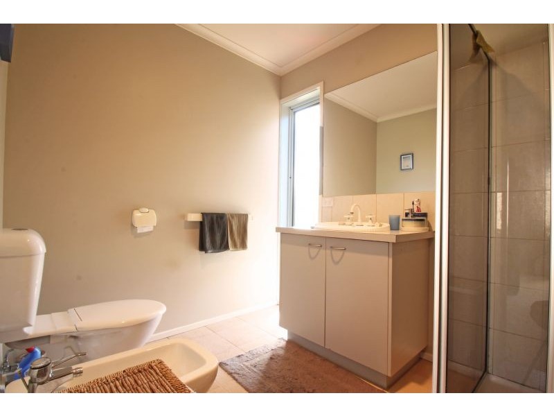 4 Clinton Court, Leongatha VIC 3953