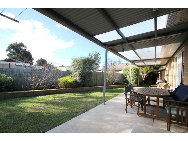 4 Clinton Court, Leongatha VIC 3953