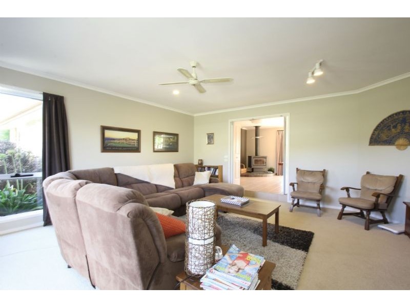 4 Clinton Court, Leongatha VIC 3953