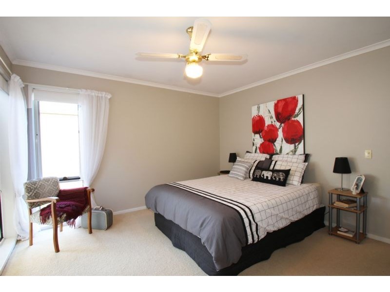 4 Clinton Court, Leongatha VIC 3953