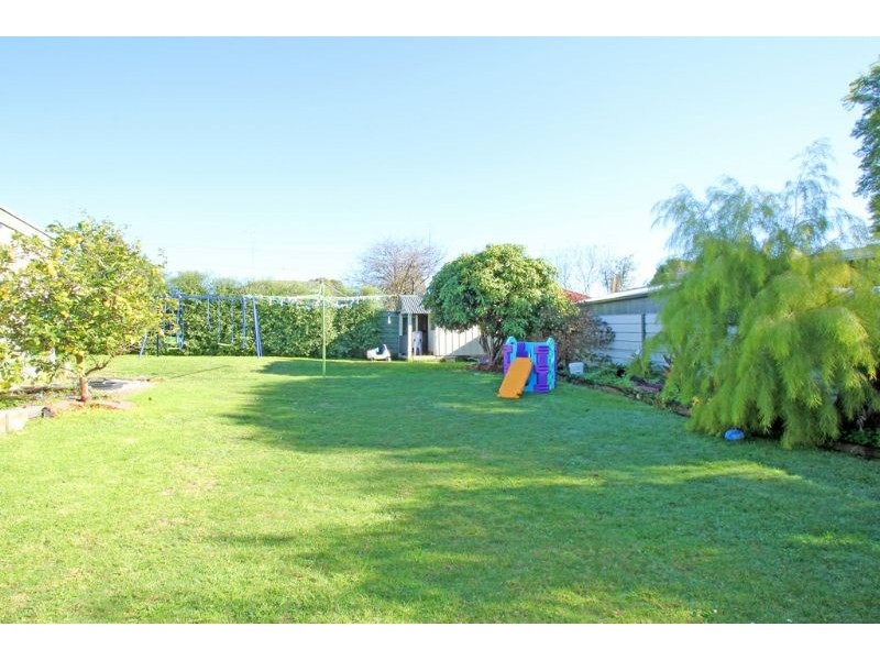 30 Blackmore Avenue, Leongatha VIC 3953