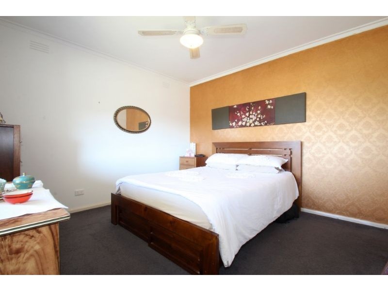 30 Blackmore Avenue, Leongatha VIC 3953