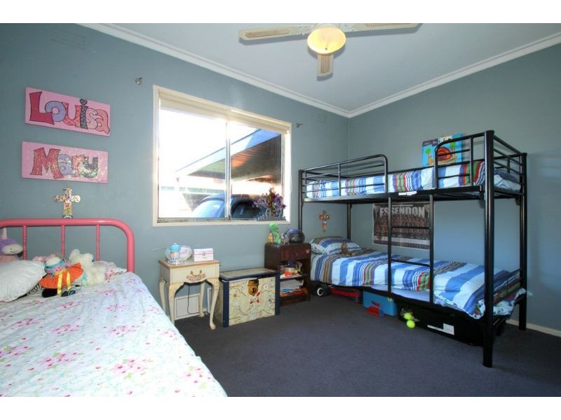 30 Blackmore Avenue, Leongatha VIC 3953