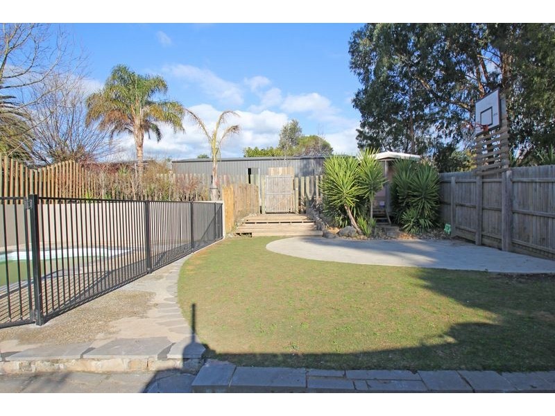8 A’Beckett Street, Leongatha VIC 3953