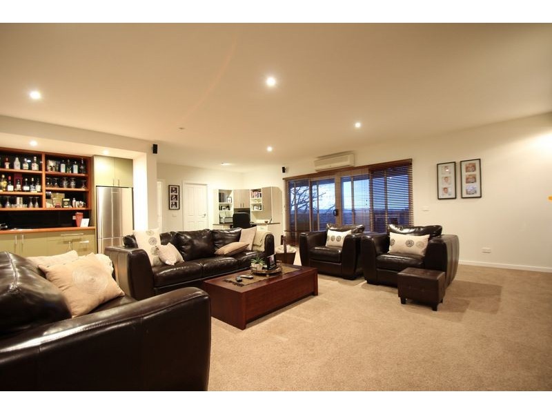 68 Ogilvy Street, Leongatha VIC 3953