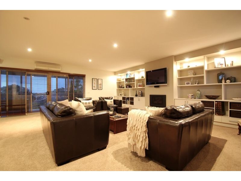 68 Ogilvy Street, Leongatha VIC 3953